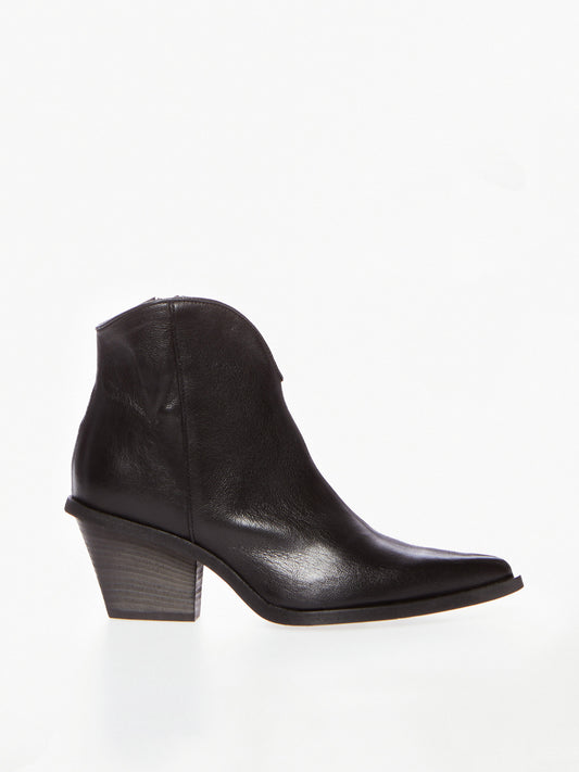 Black Leather Short Cowboy Boots